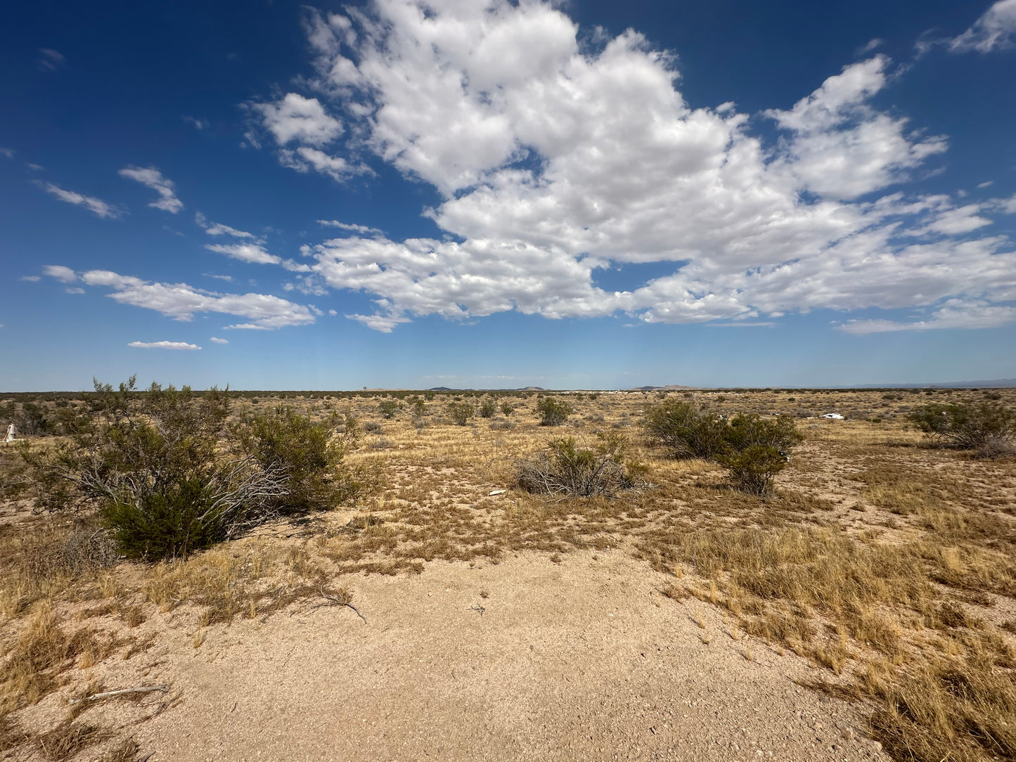 0.31 2.55 ACRES IN HI VISTA