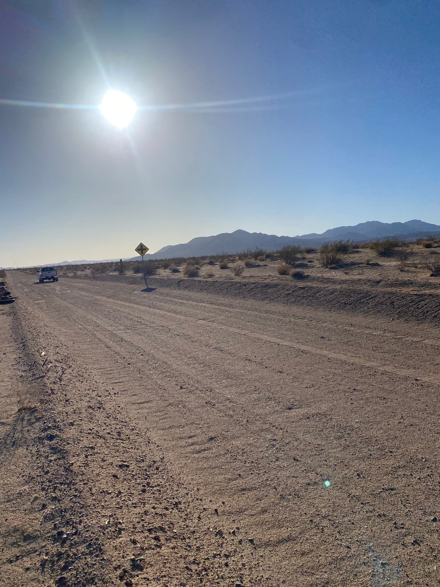 0.05 Newberry Springs 2.94 acres SOLO $810 AL MES
