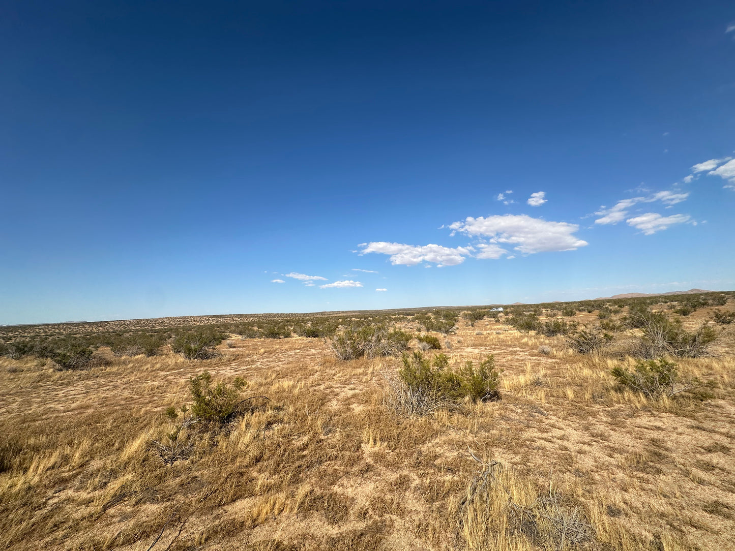 0.34 2.55 acres in hi vista SOLO 810 AL MES