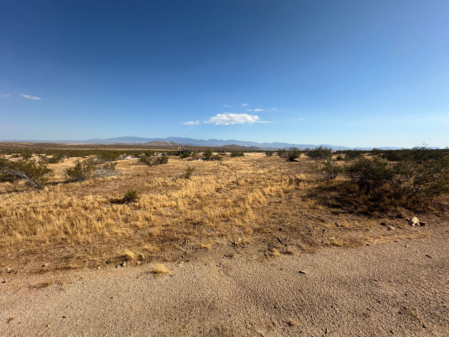 0.35 2.54 ACRES HI VISTA SOLO 810 AL MES