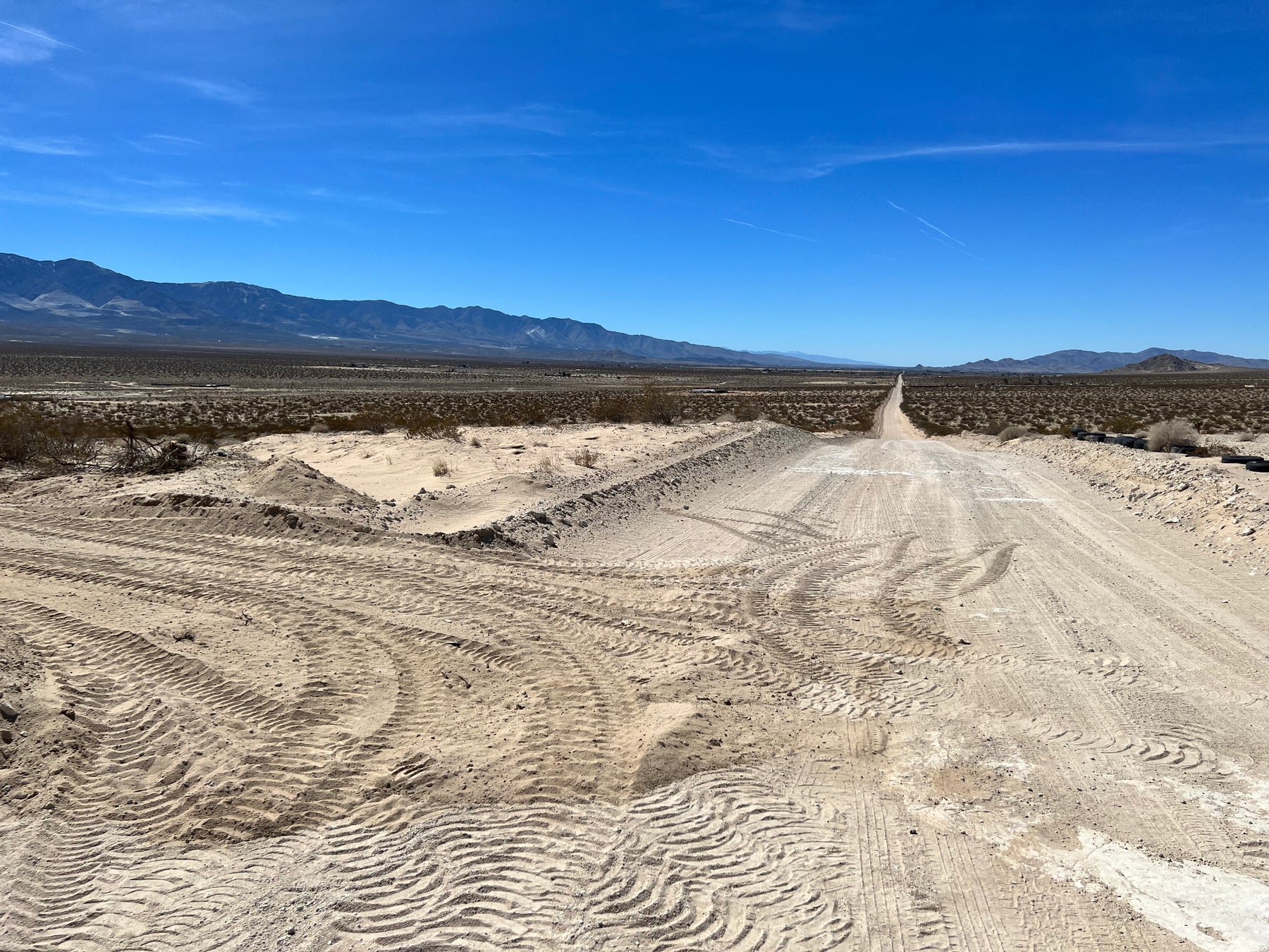 0.01 Lucerne Valley 2.5 acres PIN 8022