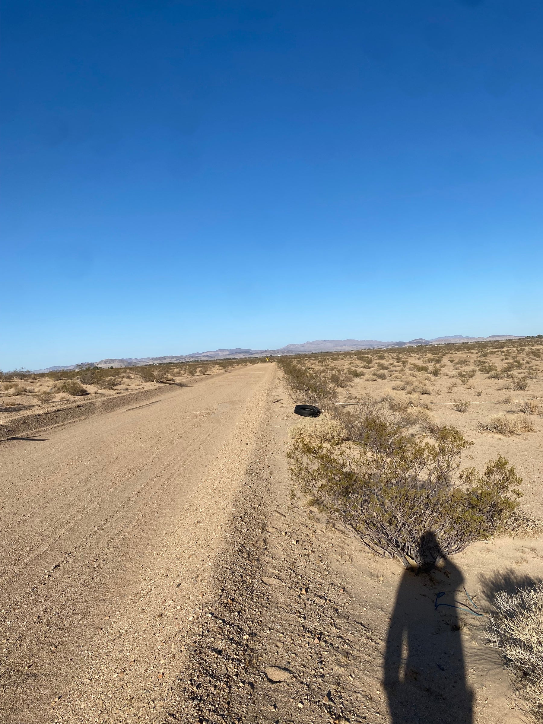 0.05 Newberry Springs 2.94 acres SOLO $810 AL MES