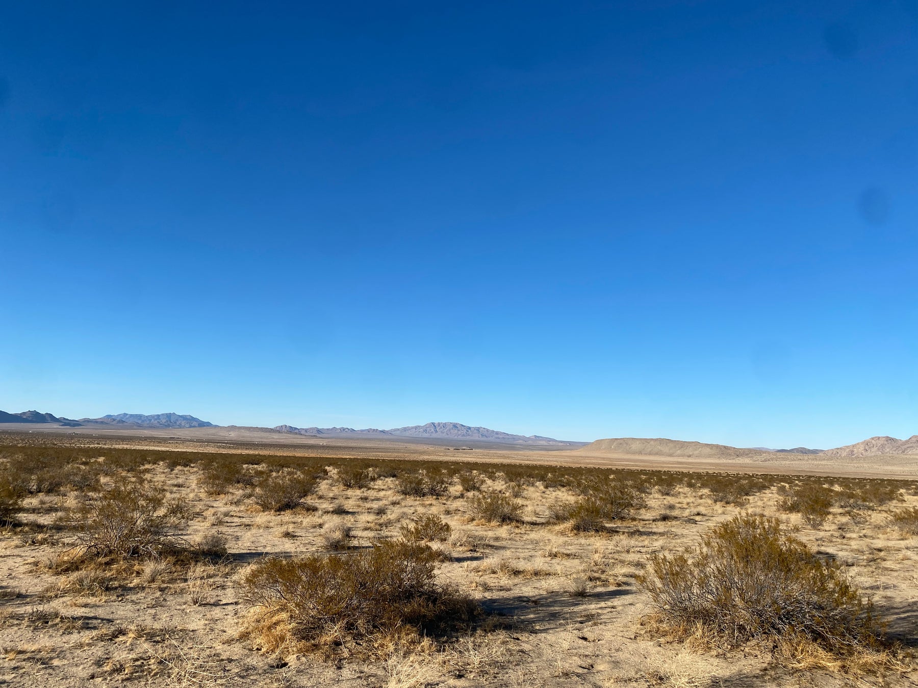 0.08 Johnson Valley 2.50 ACRES SOLO $810 AL MES